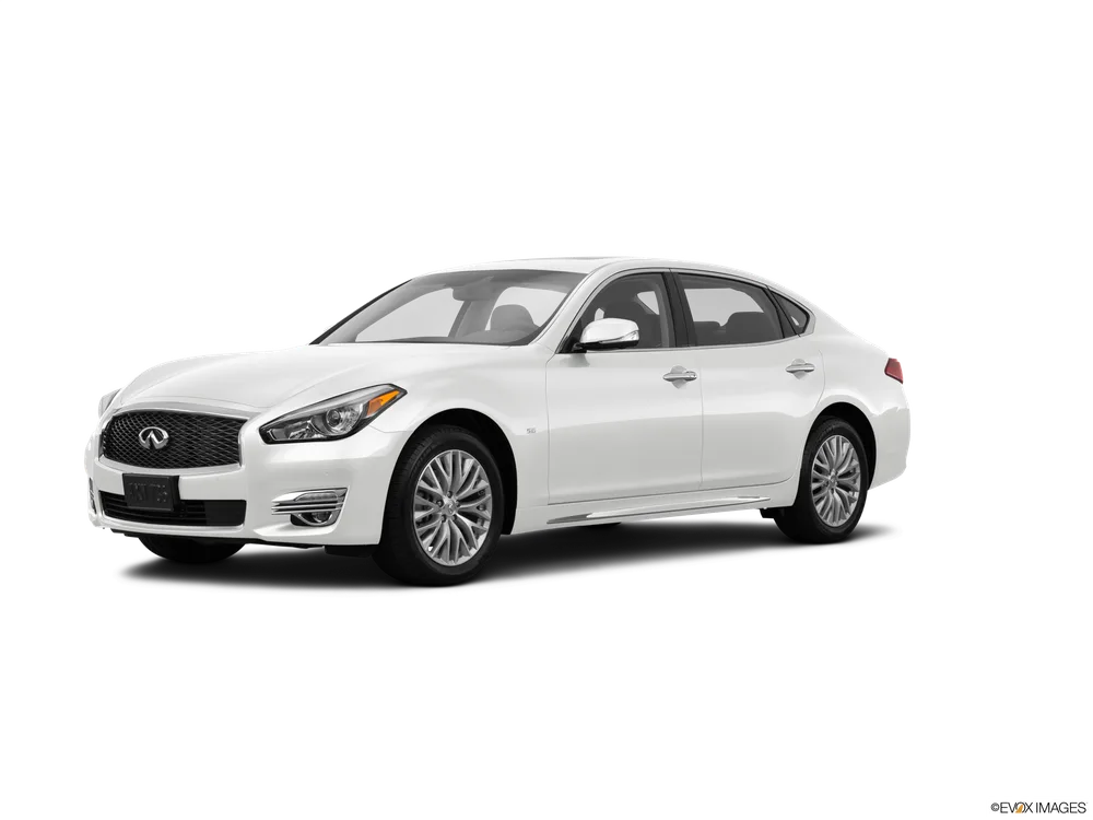 Infiniti Q70L
